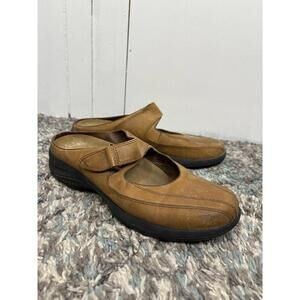 Merrell Shoes Womens 9 Topo Clutch Mary Jane Slip On Tan Leather Clogs